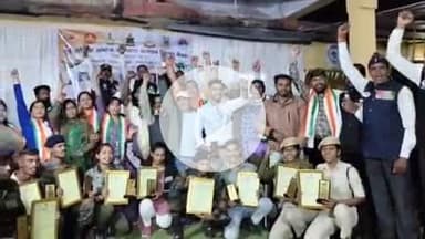 तिल्दा: विजय दिवस कार्यक्रम पर पार्षद रानी सौरभ जैन ने पूर्व सैनिक संगठन एवं चयनित जवानों अग्नि वीरों का किया सम्मान