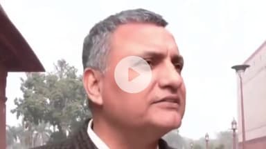 बक्सर: मुख्यमंत्री द्वारा महिला का हिजाब हटाना निंदनीय, संवैधानिक मूल्यों का हनन: बक्सर सांसद