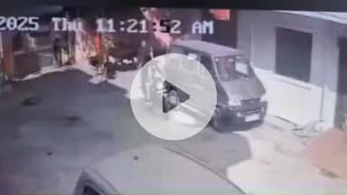 लाडपुरा: छावनी रामचंद्रपुरा क्षेत्र में आवारा सांडों के हमले से बुजुर्ग गंभीर घायल, आईसीयू में भर्ती, सीसीटीवी फुटेज भी आया सामने