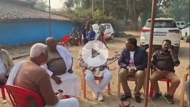 लोहरदगा: रामपुर में विधायक डॉ रामेश्वर उरांव ने वीर केसरी सिंह को श्रद्धांजलि दी, जनसेवा की भरपाई असंभव बताई