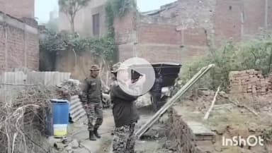 एत्मादपुर: कान्हा गौशाला के पीछे नगर निगम की जमीन पर अवैध निर्माण पर चला बुलडोजर, स्थानीय लोगों ने मिलीभगत का लगाया आरोप