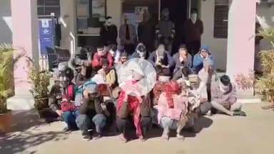 गिर्वा: उदयपुर पुलिस ने सायरा थाना क्षेत्र से अवैध देह व्यापार में लिप्त 8 युवतियों समेत 39 आरोपियों को किया गिरफ्तार