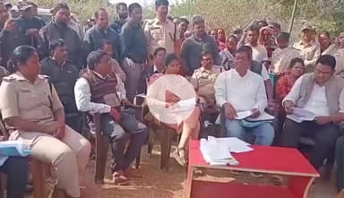 ତଲସରା: ଲାଞ୍ଜିବେଣ୍ଣା ଠାରେ ଆନ୍ଦୋଳନକାରୀ ଓ ଜିଲ୍ଲା ପ୍ରଶାସନ ମଧ୍ୟରେ ବିଧାୟକ ଙ୍କ ଉପସ୍ଥିତି ରେ ଆଲୋଚନା