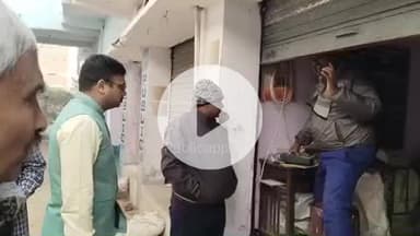 रहुई: रहुई में एसडीएम ने पीडीएस दुकान और आंगनबाड़ी केंद्र का निरीक्षण किया, डीलर और सेविका से स्पष्टीकरण मांगा