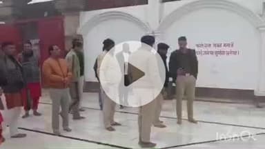 गोपालगंज: थावे मंदिर में भीषण चोरी के बाद एसपी ने टीओपी प्रभारी को किया निलंबित, सैप जवानों पर भी कार्रवाई