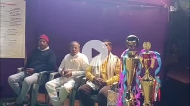 ପାରଳାଖେମୁଣ୍ଡି: ଗଜପତି ଜିଲ୍ଲା ପାରଳାଖେମୁଣ୍ଡି ସ୍ଥିତ  
ମାଁ ବନଦୁର୍ଗା ନାଇଟ୍ ସର୍କିଲ କ୍ରିକେଟ୍ ଟୁର୍ନାମେଣ୍ଟ  ଆୟାଜନ କରାଯାଇଛି