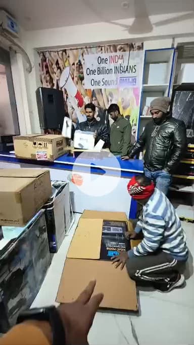 Meghdoot Electronics  
#Meghdoot 
आरा के सपना सिनेमा रोड में मेघदूत इलेक्ट्रॉनिक्स में होलसेल रेट में आहूजा एंड स्टूडियो मास्टर एंड ऑल डीजे सिस्टम सामान उपलब्ध एक छत के नीचे सभी इलेक्ट्रॉनिक सामान उपलब्ध फाइनेंस की व्यवस्था