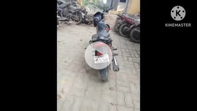 चेनारी: तीन शराब कारोबारी गिरफ्तार, पुलिस ने बाइक की की जप्ती