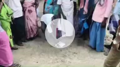 காட்டுமன்னார்கோயில்: குமராட்சியில் விவசாய தொழிலாளர் சங்கத்தினர் நகல் எரித்து போராட்டத்தில் ஈடுபட்டனர்