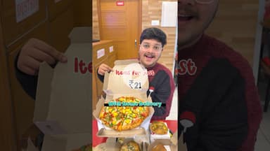Rominus Cheesy Items at just ₹21🍕 #ytshorts #pizza #prayagraj #zomatooffer