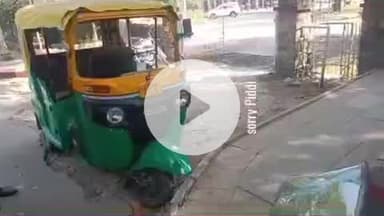 लाडपुरा: नयापुरा इलाके में खंड गावड़ी से परिवार को अस्पताल दिखाने के दौरान ऑटो पलटा, एक महिला गंभीर घायल एमबीएस अस्पताल में