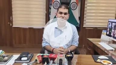 मंझनपुर: ठंड को देखते हुए एक से आठ तक सभी बोर्ड के स्कूलों के समय में बदलाव किया गया, बीएसए ने विद्यालयों को जारी किए पत्र