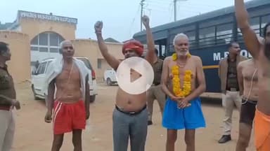 मऊगंज: मऊगंज कलेक्ट्रेट कार्यालय के सामने धरना दे रहे 8 प्रदर्शनकारी जेल भेजे गए, युवा नेताओं का प्रदर्शन जारी