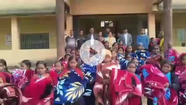 बगोदर: बगोदर के बिरोहरटंडा और बालक में बिरहोर परिवारों के बीच कंबल का वितरण किया गया