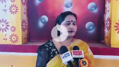 इटावा: प्रदर्शनी में आयोजित कृषि जैविक पोस्टर प्रतियोगिता के बारे में सुशीला राजावत ने दी जानकारी