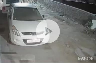 हरिद्वार: जंगली हाथी ने कनखल के जगजीतपुर में कार पर किया हमला, वीडियो हुआ वायरल