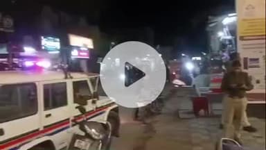 सिलवानी: सिलवानी एवं बम्होरी में पुलिस का सराफा बाजार में भ्रमण, सुरक्षा को लेकर दिए निर्देश