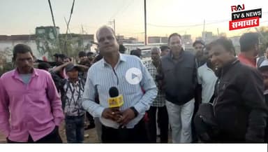 बिजली की चोरी करते हैं,लोग वार्ड क्रमांक 33 के पार्षद प्रतिनिधि राजू दांगी ने,क्षेत्रीय विधायक मुकेश टंडन से, चर्चा