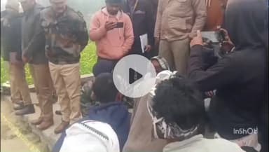 छिबरामऊ: सौरिख के मधपुरी गांव में सड़क किनारे खून से लथपथ मिला युवक का शव, मौके पर पहुंची पुलिस मामले की जांच में जुटी