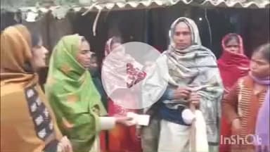 करपी: सूबेदार बीघा गांव में आंगनबाड़ी सेविका सहायिका संघ ने मृतक के परिजनों को सांत्वना दी और आर्थिक मदद की