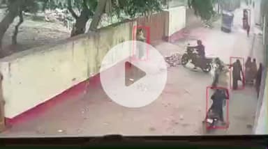 हज़ारीबाग: बच्चे को डांटने पर शिक्षिका से मारपीट, CCTV में कैद हुआ हमला