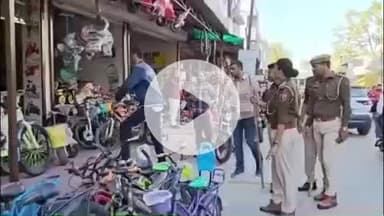 झालरापाटन: झालरापाटन में अतिक्रमण पर पुलिस की सख्ती, दुकानदारों को दी गई समझाइश, दोबारा उल्लंघन पर होगी कानूनी कार्रवाई