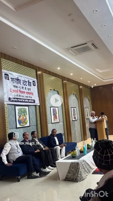 awadh Palace hotel & garden 
contact: 8819999818