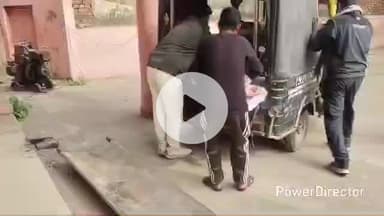 कर्वी: मानिकपुर जंक्शन स्टेशन पर चलती ट्रेन में चढ़ते समय गिरने से युवक की मौत, पुलिस ने कराया शव का पीएम