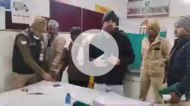 इटावा: इकदिल थाना पुलिस ने अलग-अलग मामलों में तीन वारंटियों को गिरफ्तार कर मेडिकल कराकर कोर्ट में किया पेश