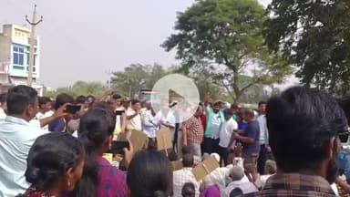 ପାରଳାଖେମୁଣ୍ଡି: ଚନ୍ଦନଖଳା ଠୁ ପାଟିକୋଟା ରାସ୍ତା ନିର୍ମାଣ ସକାଶେ ଗ୍ରାମବାସୀ ଅବରୋଧ କଲେ ମୁଖ୍ୟ ରାସ୍ତା