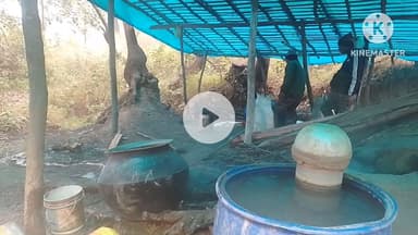 बरकट्ठा: बरकट्ठा के गयपहाड़ी में अवैध महुआ शराब के खिलाफ छापेमारी अभियान