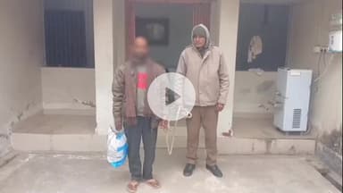 उचकागांव: उचकागांव पुलिस ने चोरी के मामले में फरार आरोपित को साथी गांव से किया गिरफ्तार, भेजा न्यायिक हिरासत में