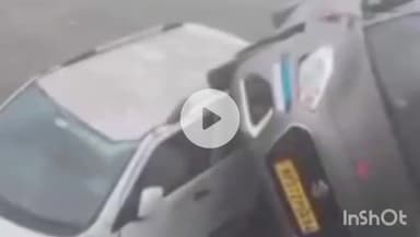 धौलपुर: अधूरा पुल बना हादसों का कारण, आधे घंटे में दो वाहन नदी में गिरे