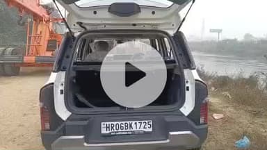 पानीपत: घने कोहरे में दिल्ली पैरलल नहर में गिरी कार, चालक ने शीशा तोड़कर बचाई जान