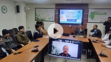 ग्वालियर गिर्द: विश्व ध्यान दिवस पर ग्वालियर के सभी थानों में सामूहिक ध्यान शिविर, पुलिसकर्मियों ने लिया तनावमुक्त जीवन का संकल्प