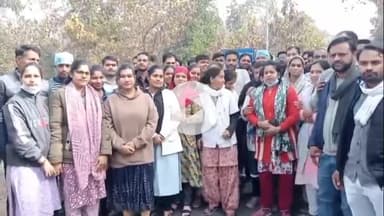 झालरापाटन: डाक बंगले में राजस्थान नर्सेज भर्ती संघर्ष समिति ने पूर्व मुख्यमंत्री वसुंधरा को अपनी विभिन्न मांगों का ज्ञापन दिया