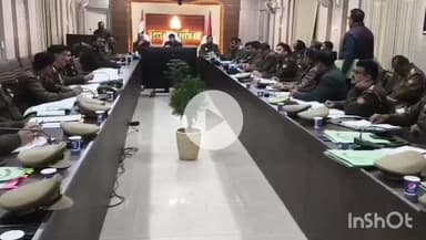 उन्नाव: पुलिस लाइन सभागार में एसपी ने मासिक अपराध गोष्ठी का आयोजन किया, दिए आवश्यक दिशा-निर्देश