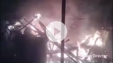 कर्वी: रैपुरा के देऊंधा में किराना दुकान में आग लगी, सारा सामान जलकर हुआ राख, पीड़िता ने दबंगों पर आरोप लगाया