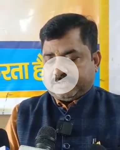 गोपालगंज: थावे मंदिर चोरी कांड के बाद सर्फरा मंडल की शहर में बैठक, सदर विधायक भी रहे मौजूद