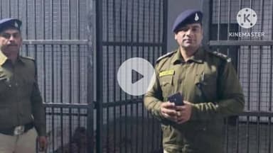 पिछोर: पिछोर एसडीओपी ने किया पिछोर थाने का औचक निरीक्षण, रात्रि गश्त और सुरक्षा व्यवस्था की समीक्षा की