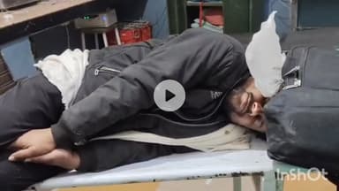 बांदा: मटौंध कस्बे के एक पेट्रोल पंप के पास नेशनल हाइवे के किनारे अचेत अवस्था में मिला युवक, जिला अस्पताल में कराया गया भर्ती