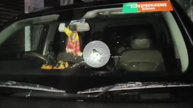 इटावा: कोतवाली थाना क्षेत्र के कालीवाहन मंदिर के पास भाजपा पूर्व जिला अध्यक्ष की गाड़ी पर फायरिंग, पुलिस में की गई शिकायत