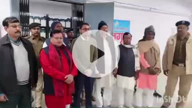 आरा: जिला निर्वाचन पदाधिकारी-सह-जिला पदाधिकारी भोजपुर श्री तनय सुल्तानिया ने वेयरहाउस का किया निरीक्षण