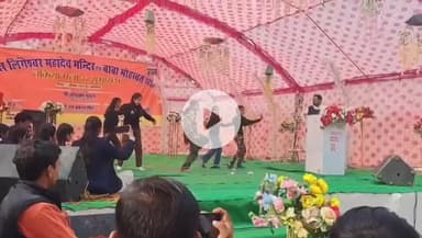 बीघापुर: तकिया मेले में स्कूल के छात्रों ने सांस्कृतिक कार्यक्रम में दी सुंदर प्रस्तुति