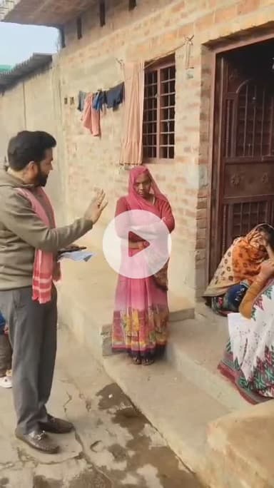 आज दिनांक 22/12/2025 को 136 ददरौल विधानसभा की सम्मानित जनता के बीच आपका सेवक लखन प्रताप सिंह।