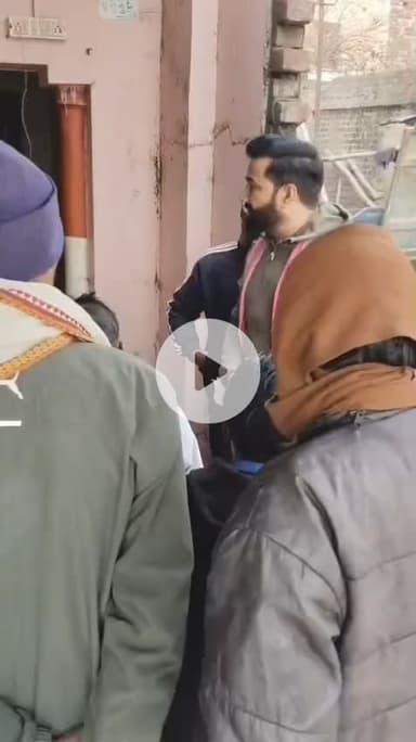 आज दिनांक 22/12/2025 को 136 ददरौल विधानसभा की सम्मानित जनता के बीच आपका सेवक लखन प्रताप सिंह।