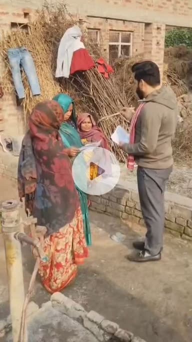 आज दिनांक 22/12/2025 को 136 ददरौल विधानसभा की सम्मानित जनता के बीच आपका सेवक लखन प्रताप सिंह।