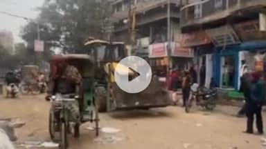 गया टाउन सीडी ब्लॉक: गया नगर निगम ने धामी टोला में अतिक्रमण के विरुद्ध चलाया बुलडोजर, हटाया गया अतिक्रमण