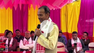 বিলাসীপাৰা ভাগ: কচলাটাৰীত বিজেপিৰ সভাত উপস্থিত হৈ চৰকাৰৰ বিভিন্ন আচনিলৈ ৰাইজৰ সৈতে আলোচনা কৰে  প্ৰাক্তন বিধায়ক অশোক কুমাৰ সিংঘীই