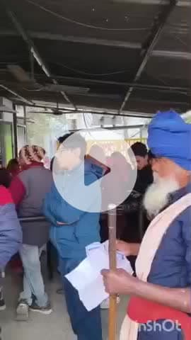 गोपालगंज: गोपालगंज सदर अस्पताल में बिजली न होने से मरीज़ परेशान, कंप्यूटर भी नहीं चल पा रहा